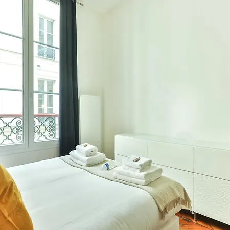 Magnificent - 2br 4p - Grand Boulevard